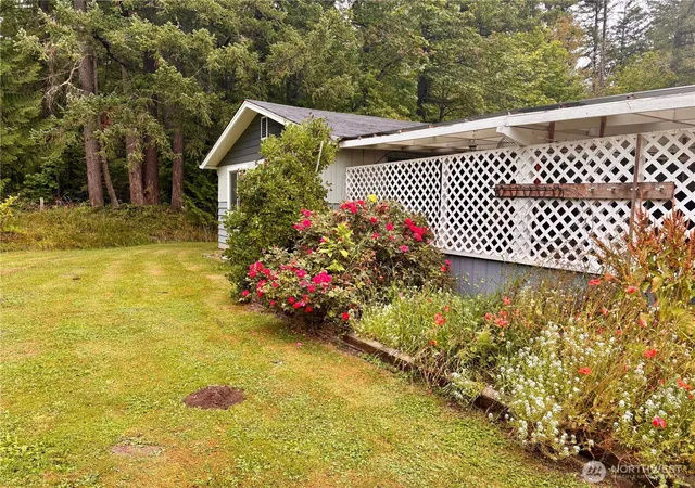 Photo 3 of Single family home for sale at 38519 Eatonville Cut Off Rd E, Eatonville, WA 98328 | MLS# NWM2558685 | Listing updated on 2026-09-23