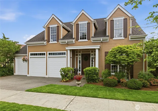 Photo 2 of Sale Pending at 1828 Mariner Cir Ne, Tacoma, WA 98422 | MLS# NWM2558701 | Listing updated on 2026-09-23