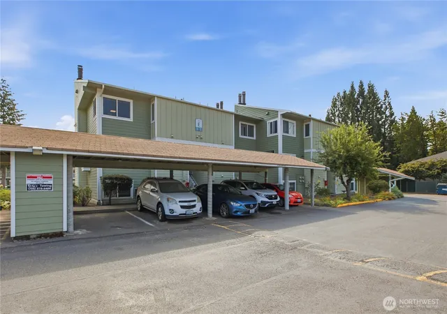Photo 2 of Sale Pending at 22240 24th Avenue S #E38, Des Moines, WA 98198 | MLS# NWM2558709 | Listing updated on 2026-10-14