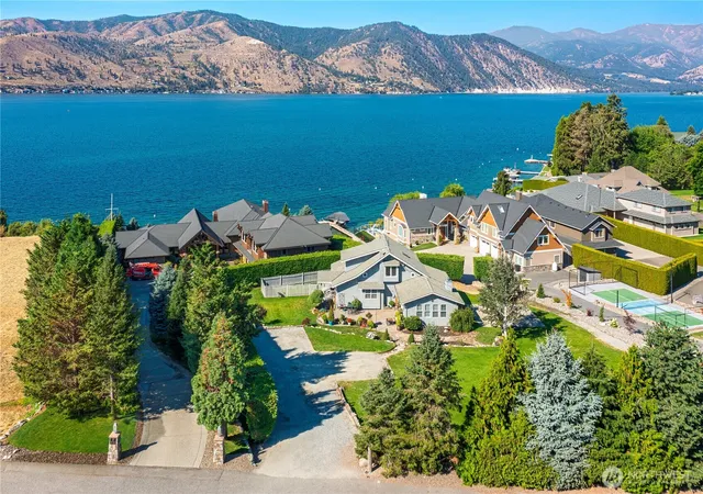 Photo 3 of Mansion for sale at 17 & 21 Moonlight Bay Ln, Chelan, WA 98816 | MLS# NWM2558714 | Listing updated on 2026-09-23