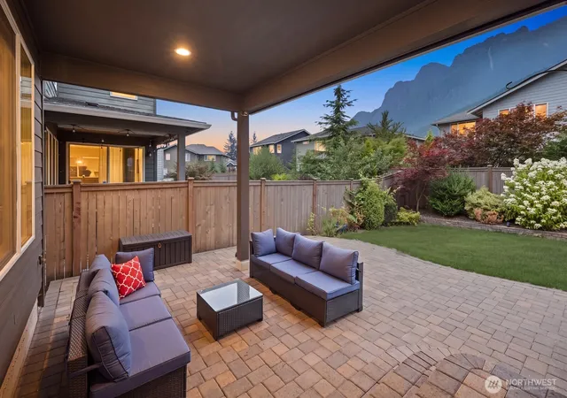 Photo 2 of Single family home for sale at 356 Vaughan Blvd Ne, North Bend, WA 98045 | MLS# NWM2558740 | Listing updated on 2026-09-24