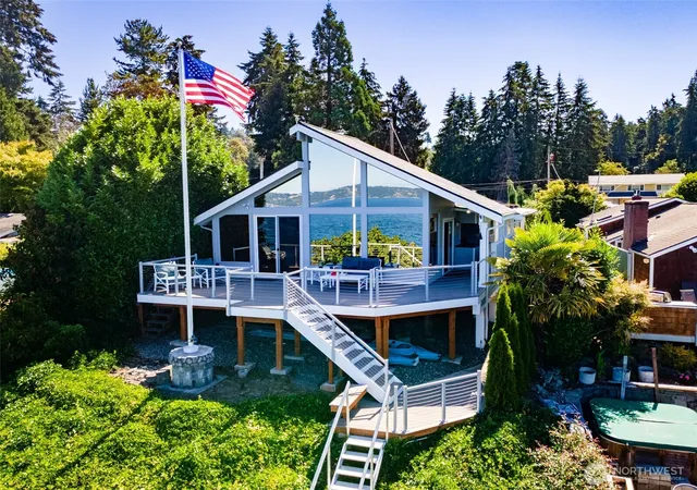 Photo 1 of Single family home for sale at 30201 33rd Avenue Sw, Federal Way, WA 98023 | MLS# NWM2558768 | Listing updated on 2026-09-30