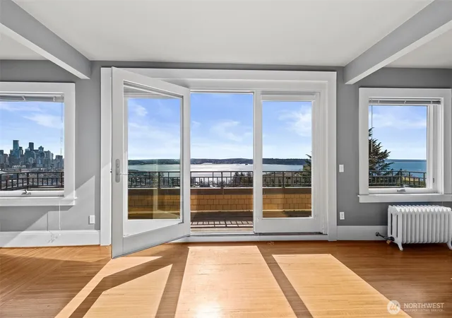 Photo 3 of Mansion for sale at 604 W Kinnear Pl, Seattle, WA 98119 | MLS# NWM2558857 | Listing updated on 2026-10-11