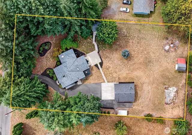 Photo 2 of Manufactured home for sale at 15917 Agate St Se, Yelm, WA 98597 | MLS# NWM2558893 | Listing updated on 2026-09-23