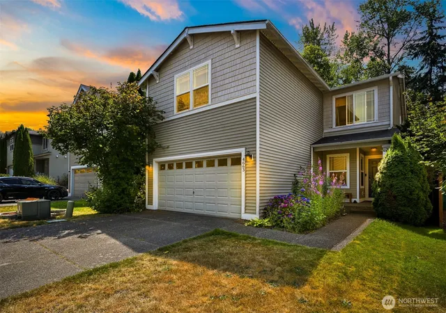 Photo 2 of Single family home for sale at 4663 Glacier St, Mount Vernon, WA 98273 | MLS# NWM2558895 | Listing updated on 2026-09-23