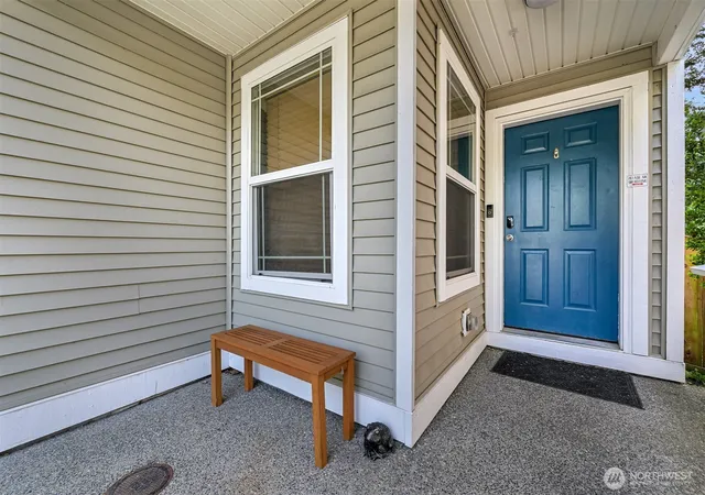 Photo 3 of Single family home for sale at 4663 Glacier St, Mount Vernon, WA 98273 | MLS# NWM2558895 | Listing updated on 2026-09-23