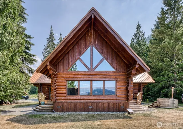 Photo 2 of Mansion for sale at 35837 Fox Crk Ln, Sedro Woolley, WA 98284 | MLS# NWM2558947 | Listing updated on 2026-09-23