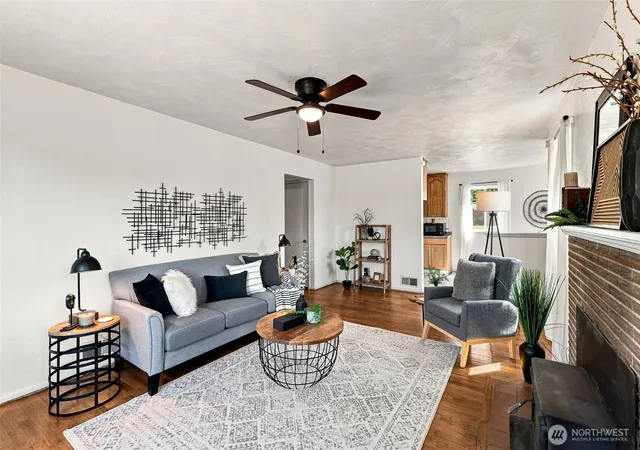 Photo 3 of Single family home for sale at 10303 B St E, Tacoma, WA 98445 | MLS# NWM2558949 | Listing updated on 2026-09-19