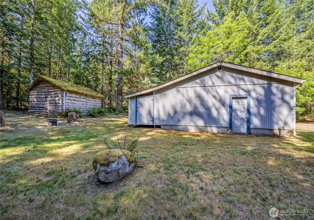 Photo 4 of Single family home for sale at 500 Mallard Ln NW, Seabeck, WA 98380 | MLS# NWM2558956 | Listing updated on 2026-09-23