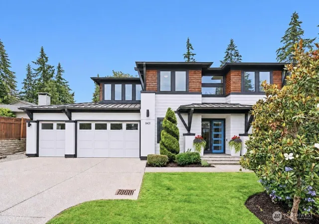 Single family home for sale at 8431 SE 39th Street, Mercer Island, WA 98040 | MLS# NWM2558965
