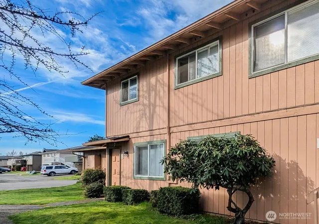 Photo 4 of Multi family home for sale at 1309 Wildwood St #A/B/CD, Marysville, WA 98270 | MLS# NWM2559003 | Listing updated on 2026-09-21