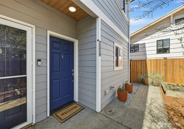 Townhouse for sale at 8847 9th Avenue SW #A, Seattle, WA 98106 | MLS# NWM2559034