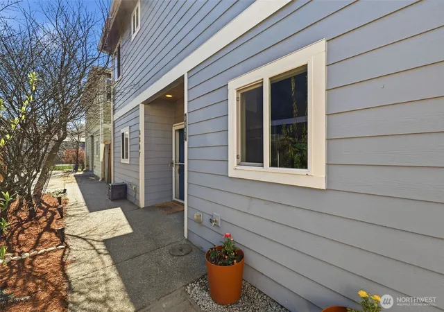 Photo 3 of Townhouse for sale at 8847 9th Avenue SW #A, Seattle, WA 98106 | MLS# NWM2559034 | Listing updated on 2026-09-24