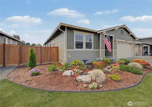 Photo 2 of Single family home for sale at 3530 Edith Ave, Enumclaw, WA 98022 | MLS# NWM2559057 | Listing updated on 2026-09-28