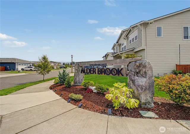 Photo 3 of Single family home for sale at 3530 Edith Ave, Enumclaw, WA 98022 | MLS# NWM2559057 | Listing updated on 2026-09-28