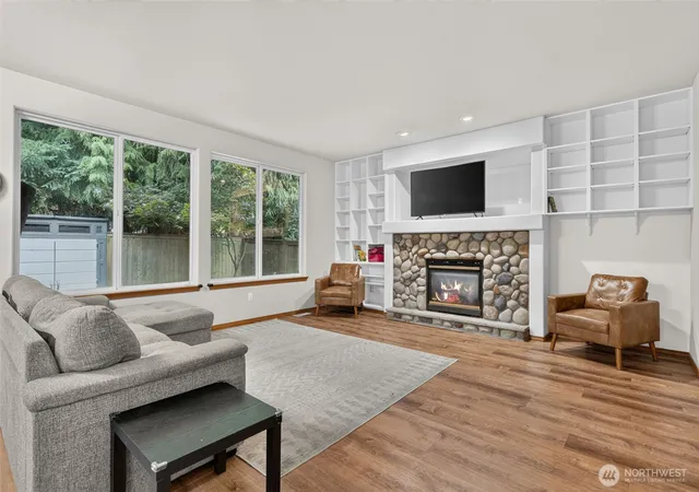 Photo 3 of Sale Pending at 5007 Chambers Crk Loop Se, Olympia, WA 98501 | MLS# NWM2559062 | Listing updated on 2026-09-25