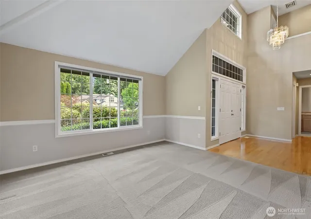 Photo 4 of Single family home for sale at 8021 NE 122nd Place, Kirkland, WA 98034 | MLS# NWM2559096 | Listing updated on 2026-10-29