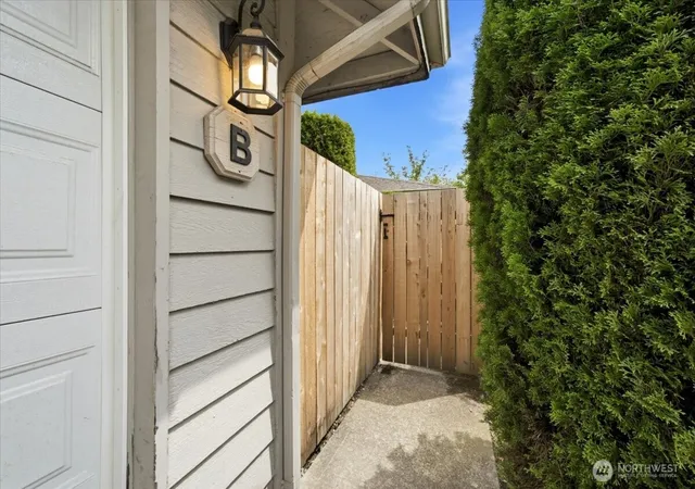 Townhouse for sale at 9809 132nd Street Ct E #B, Puyallup, WA 98373 | MLS# NWM2559097