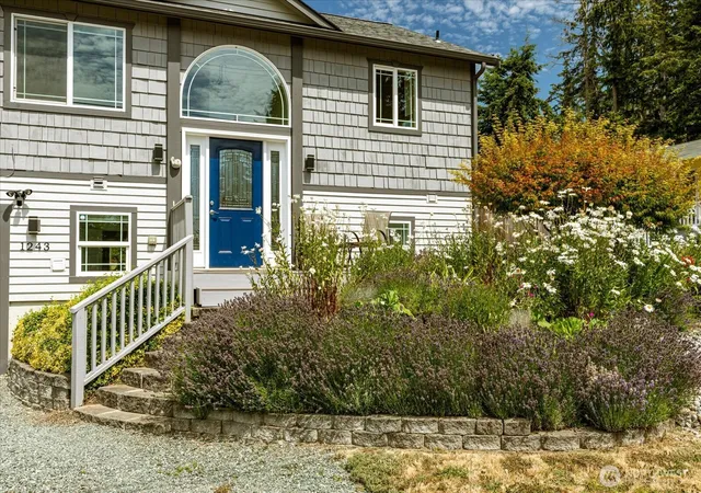 Photo 2 of Sale Pending at 1243 Russell Dr, Coupeville, WA 98239 | MLS# NWM2559160 | Listing updated on 2026-09-24