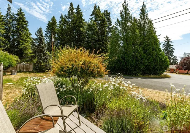 Photo 3 of Sale Pending at 1243 Russell Dr, Coupeville, WA 98239 | MLS# NWM2559160 | Listing updated on 2026-09-24