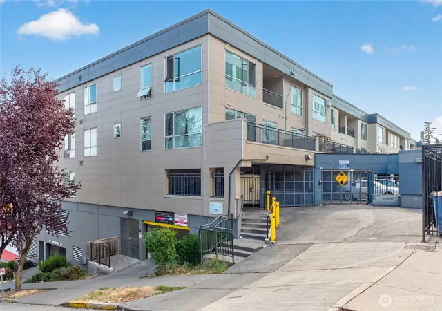 Photo 3 of Condo for sale at 321 10th Avenue S #710, Seattle, WA 98104 | MLS# NWM2559199 | Listing updated on 2026-09-23