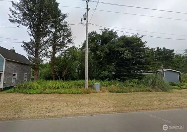 Photo 1 of Land for sale at 805 Lake St Se, Ilwaco, WA 98624 | MLS# NWM2559204 | Listing updated on 2026-09-23