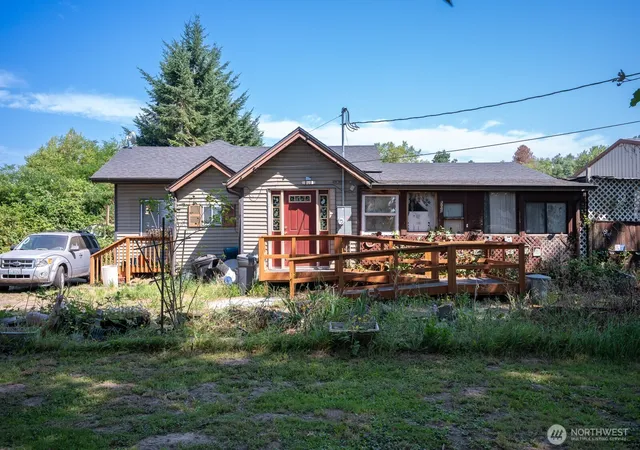 Photo 2 of Single family home for sale at 505 Hawthorne St, Kelso, WA 98626 | MLS# NWM2559237 | Listing updated on 2026-09-23