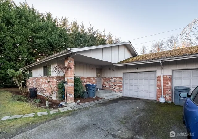 Photo 2 of Multi family home for sale at 11211 126th Avenue Ct E, Puyallup, WA 98374 | MLS# NWM2559241 | Listing updated on 2026-10-01