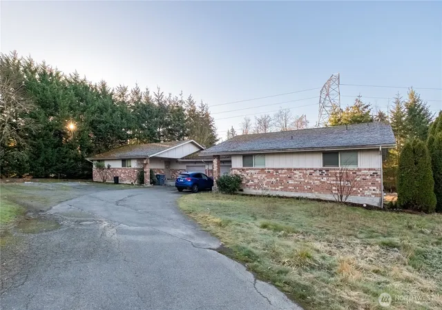 Photo 3 of House for sale at 11211 126th Avenue Ct E, Puyallup, WA 98374 | MLS# NWM2559241 | Listing updated on 2026-10-01