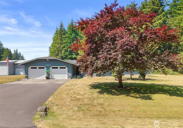 Photo 3 of Sale Pending at 8925 Walter Ct Sw, Olympia, WA 98512 | MLS# NWM2559248 | Listing updated on 2026-09-21
