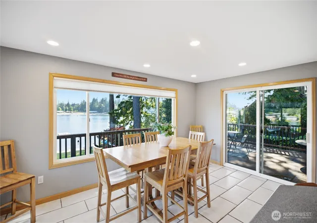 Photo 3 of Single family home for sale at 2529 S 304th Street, Federal Way, WA 98003 | MLS# NWM2559258 | Listing updated on 2026-09-19