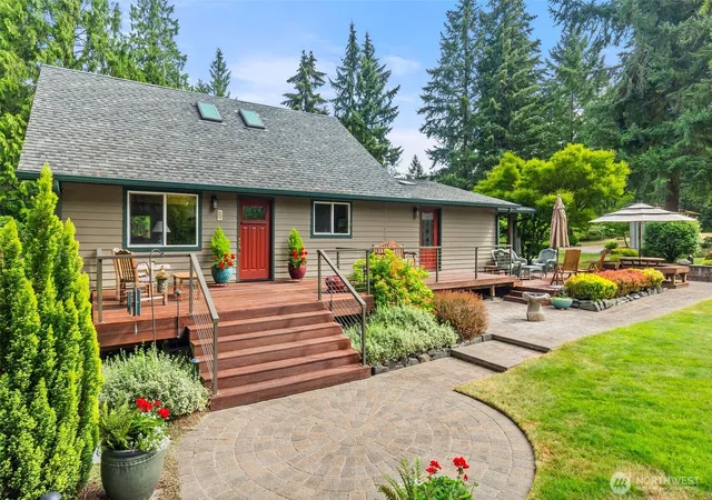 Photo 3 of Single family home for sale at 12911 Vail Rd Se, Yelm, WA 98597 | MLS# NWM2559311 | Listing updated on 2026-09-25