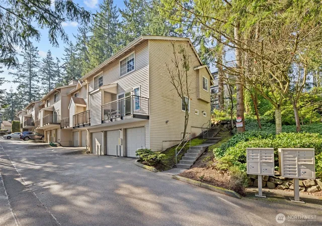 Photo 2 of Sale Pending at 8512 242nd Street Sw #3, Edmonds, WA 98026 | MLS# NWM2559324 | Listing updated on 2026-09-23