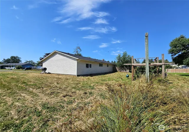 Photo 4 of Single family home for sale at 7207 Captain Robert Gray Dr, Ilwaco, WA 98624 | MLS# NWM2559335 | Listing updated on 2026-09-23