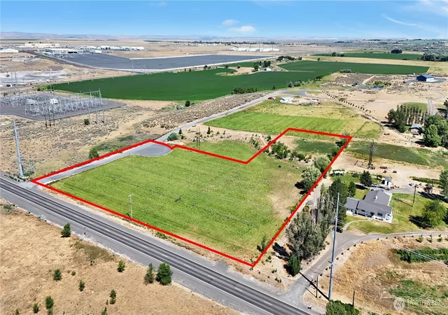 Photo 3 of Land for sale at 10310 Ne Road 7, Moses Lake, WA 98837 | MLS# NWM2559336 | Listing updated on 2026-10-02