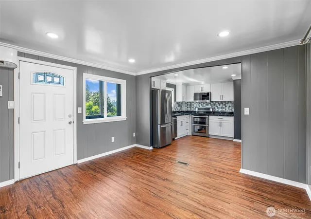 Photo 4 of Manufactured home for sale at 314 Ave J #20, Snohomish, WA 98290 | MLS# NWM2559361 | Listing updated on 2026-09-23