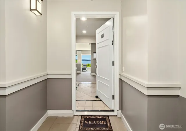 Photo 3 of Condo for sale at 5404 Lake Washington Blvd NE #B, Kirkland, WA 98033 | MLS# NWM2559364 | Listing updated on 2026-09-23