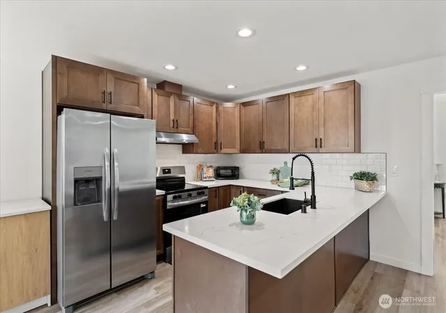 Photo 2 of Single family home for sale at 429 Chestnut St, Shelton, WA 98584 | MLS# NWM2559378 | Listing updated on 2026-09-28