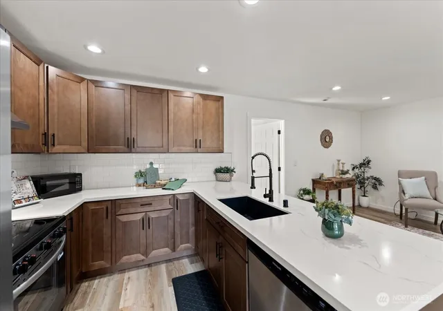 Photo 1 of Single family home for sale at 429 Chestnut St, Shelton, WA 98584 | MLS# NWM2559378 | Listing updated on 2026-09-28