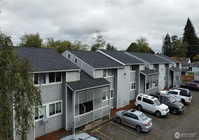 Photo 3 of Multi family home for sale at 1913 Coolidge Rd, Aberdeen, WA 98520 | MLS# NWM2559385 | Listing updated on 2026-09-23