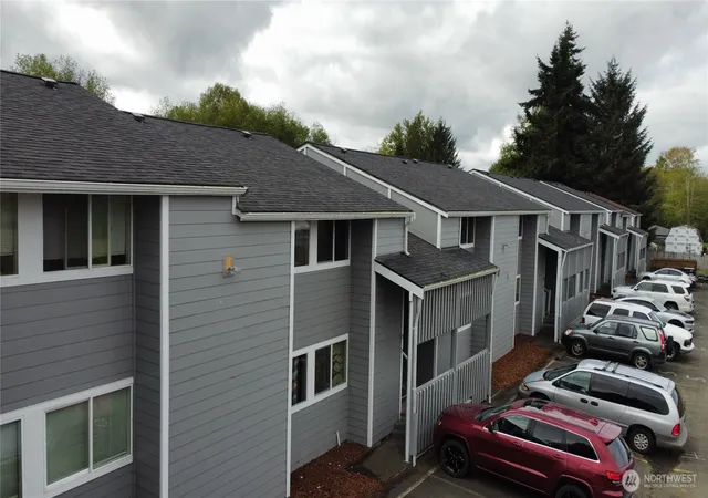 Photo 4 of Multi family home for sale at 1913 Coolidge Rd, Aberdeen, WA 98520 | MLS# NWM2559385 | Listing updated on 2026-09-23
