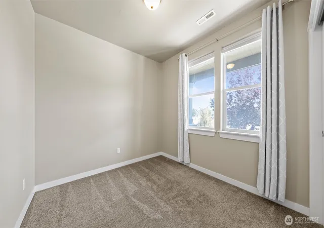 Photo 3 of Sale Pending at 380 Wishkah Dr, Richland, WA 99352 | MLS# NWM2559411 | Listing updated on 2026-09-23