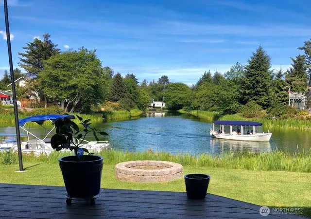 Photo 2 of Single family home for sale at 662 Point Brown Ave Se, Ocean Shores, WA 98569 | MLS# NWM2559418 | Listing updated on 2026-09-23
