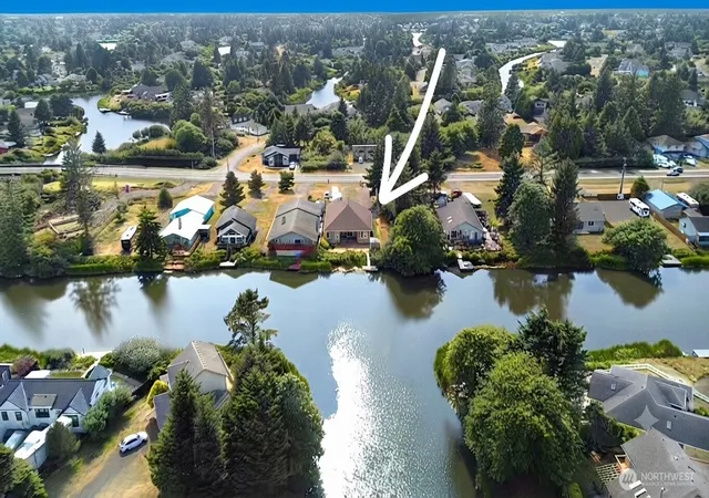 Photo 3 of Single family home for sale at 662 Point Brown Ave SE, Ocean Shores, WA 98569 | MLS# NWM2559418 | Listing updated on 2026-09-23