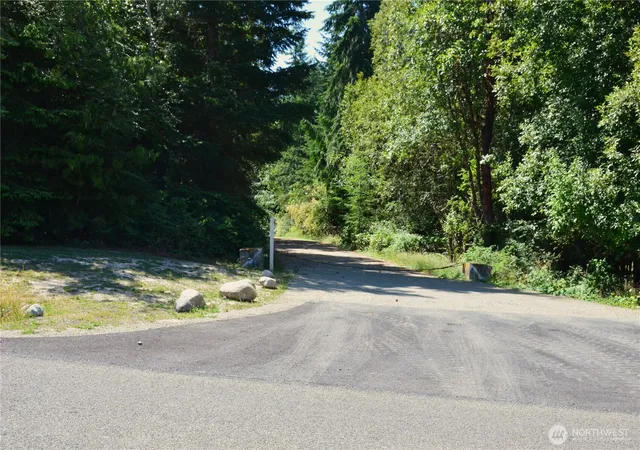 Photo 3 of Land for sale at 2 Nka Parkridge Dr, Port Townsend, WA 98368 | MLS# NWM2559452 | Listing updated on 2026-09-23