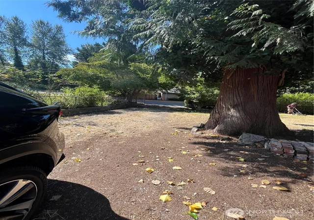 Photo 3 of Single family home for sale at 3818 Sundown Dr, Bremerton, WA 98312 | MLS# NWM2559486 | Listing updated on 2026-09-23