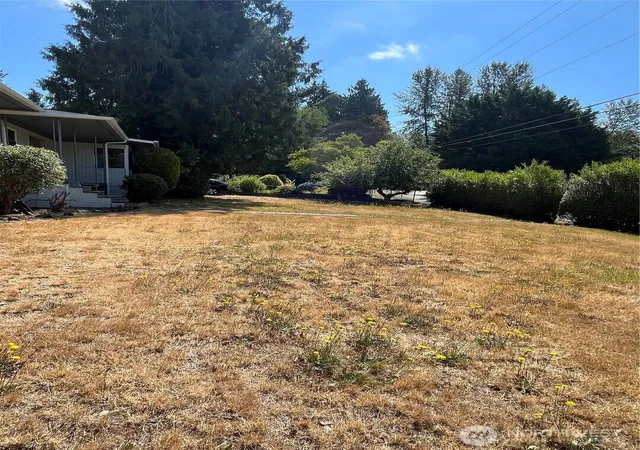 Photo 4 of Single family home for sale at 3818 Sundown Dr, Bremerton, WA 98312 | MLS# NWM2559486 | Listing updated on 2026-09-23