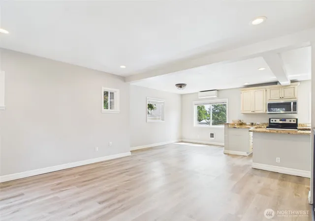 Photo 4 of Single family home for sale at 2906 16th Street, Everett, WA 98201 | MLS# NWM2559513 | Listing updated on 2026-09-25