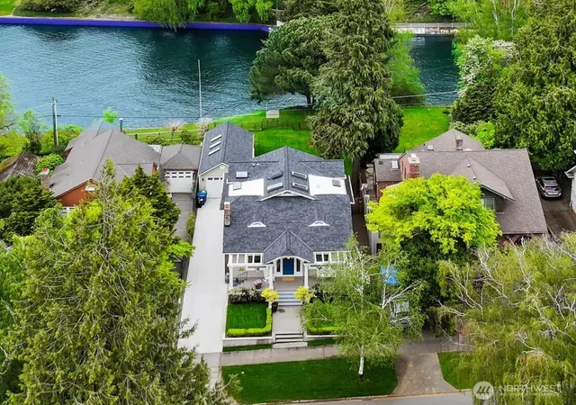 Single family home for sale at 1852 E Shelby St, Seattle, WA 98112 | MLS# NWM2559515