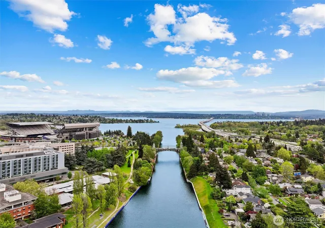 Photo 4 of Single family home for sale at 1852 E Shelby St, Seattle, WA 98112 | MLS# NWM2559515 | Listing updated on 2026-10-01